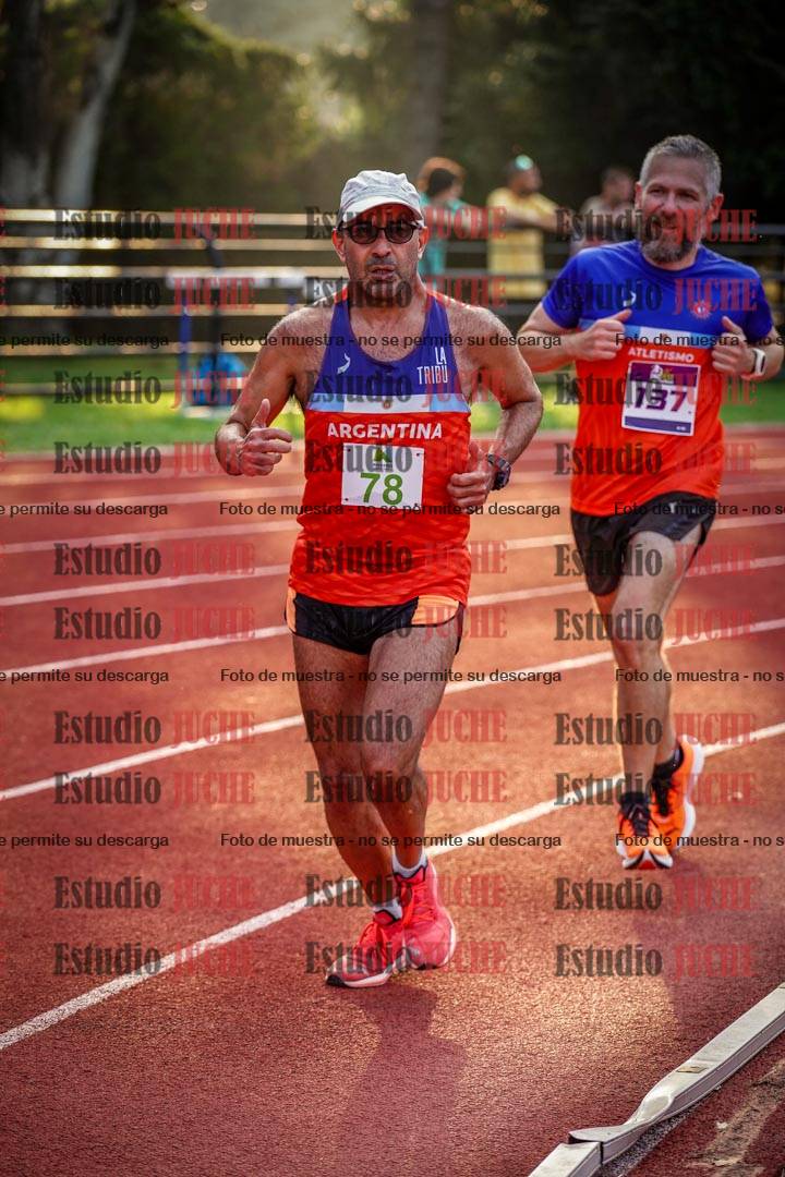 Fotos de los 3000 m llanos de varones