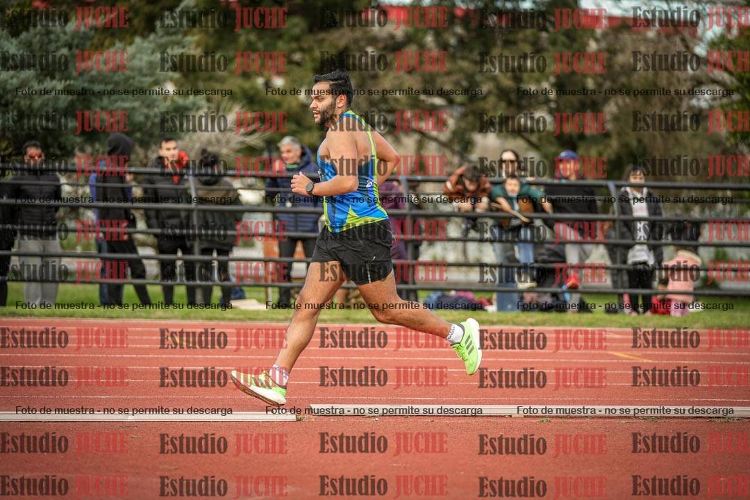 Fotos de los 3000 m llanos de varones
