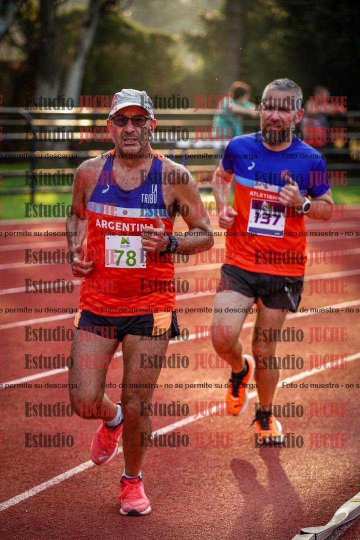 Fotos de los 3000 m llanos de varones
