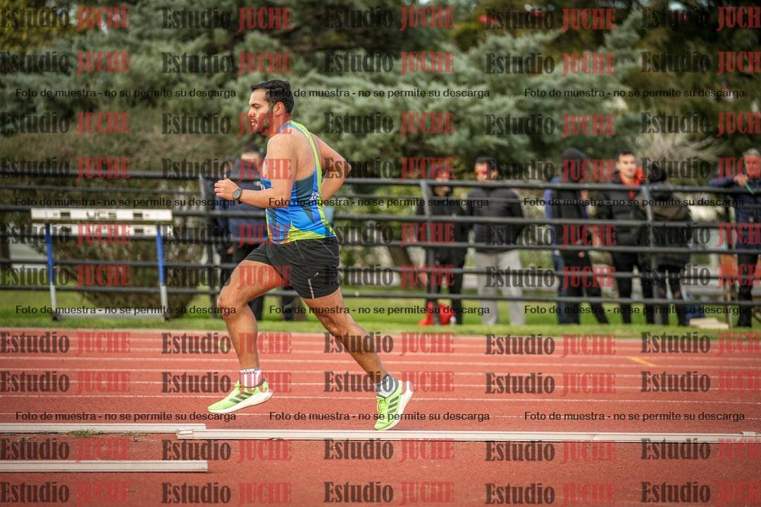 Fotos de los 3000 m llanos de varones