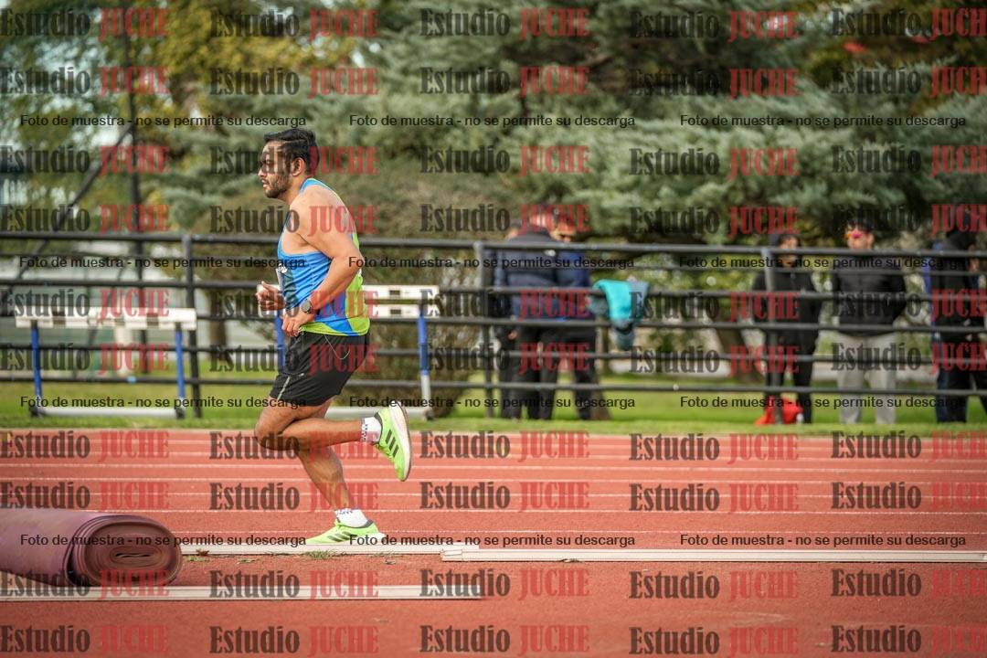 Fotos de los 3000 m llanos de varones