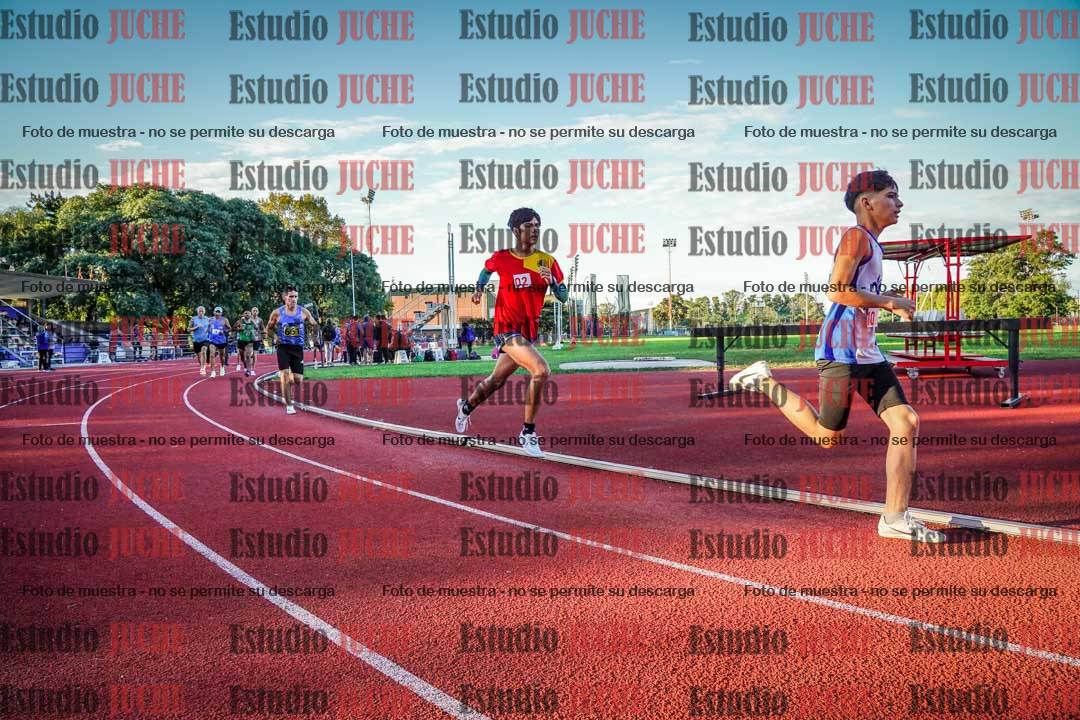Fotos de los 1500 m llanos de varones