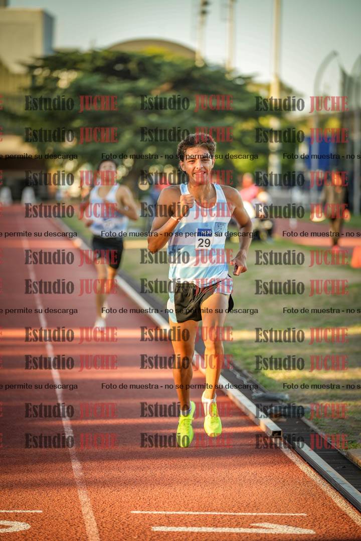 Fotos de los 3000 m llanos de varones