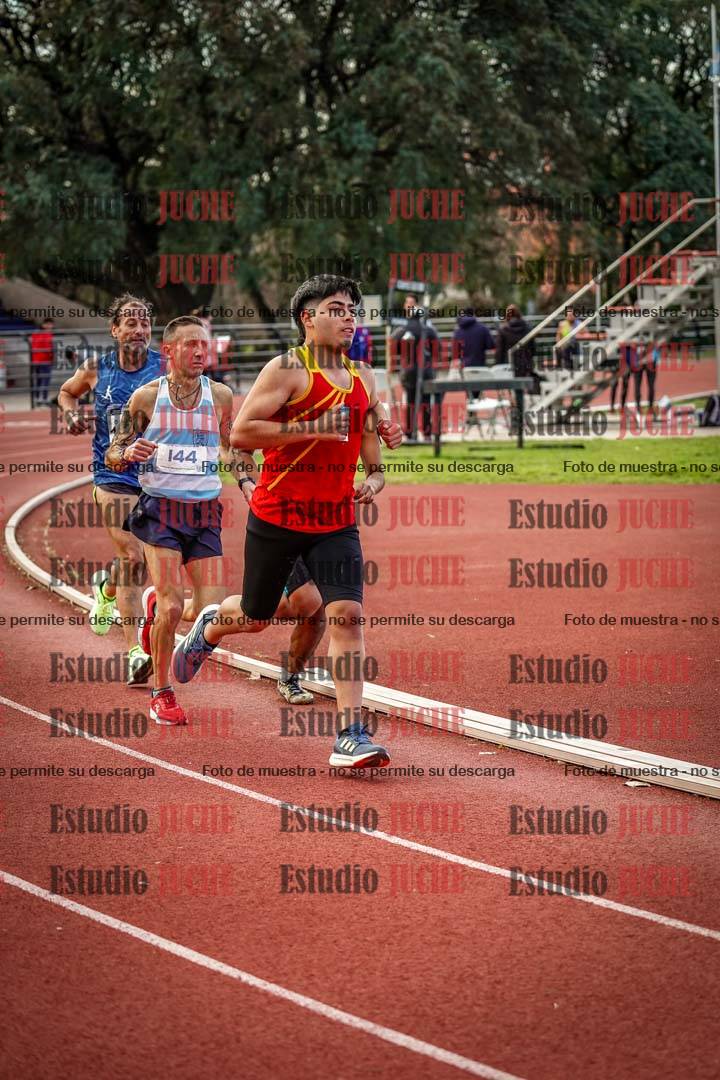 Fotos de los 3000 m llanos de varones