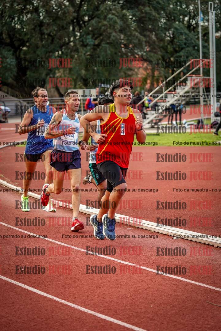 Fotos de los 3000 m llanos de varones