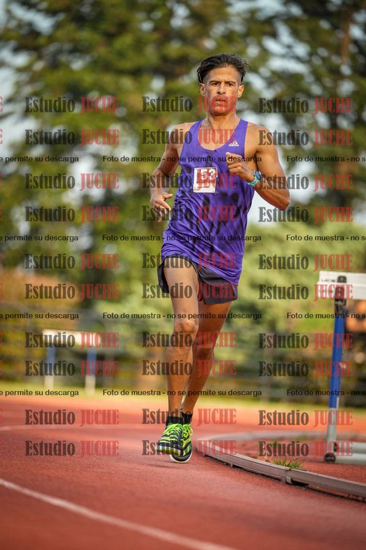 Fotos de los 3000 m llanos de varones