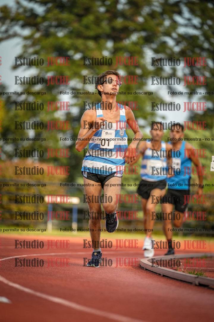 Fotos de los 3000 m llanos de varones