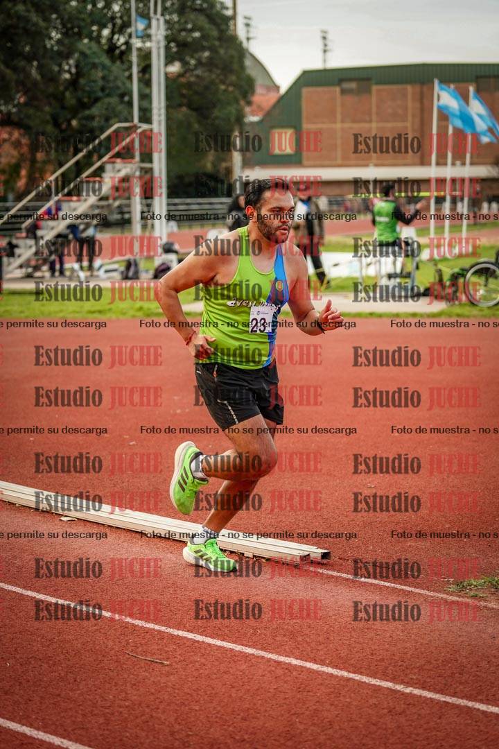 Fotos de los 3000 m llanos de varones