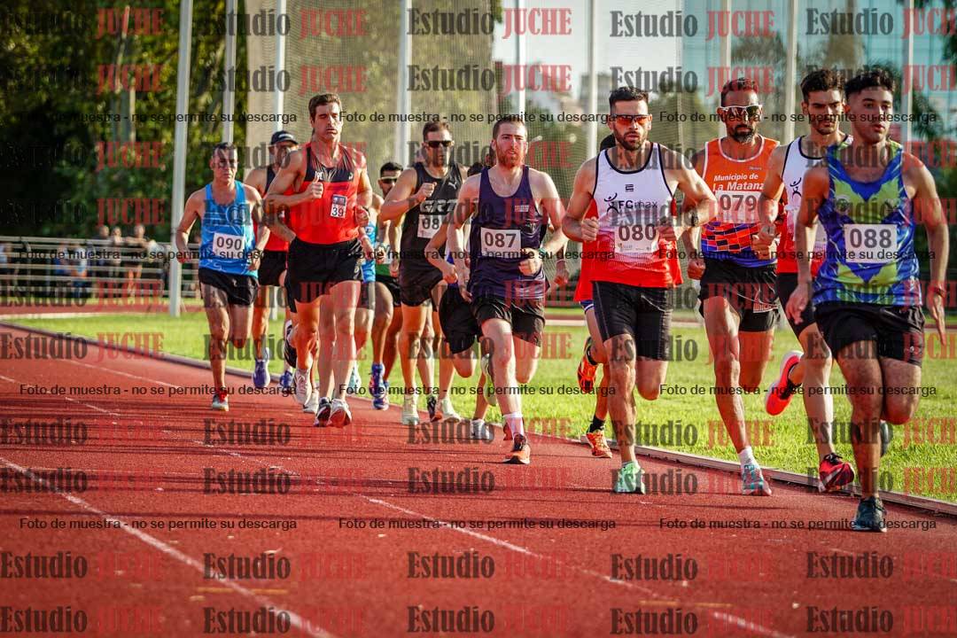 Fotos de los 1500 m llanos de varones