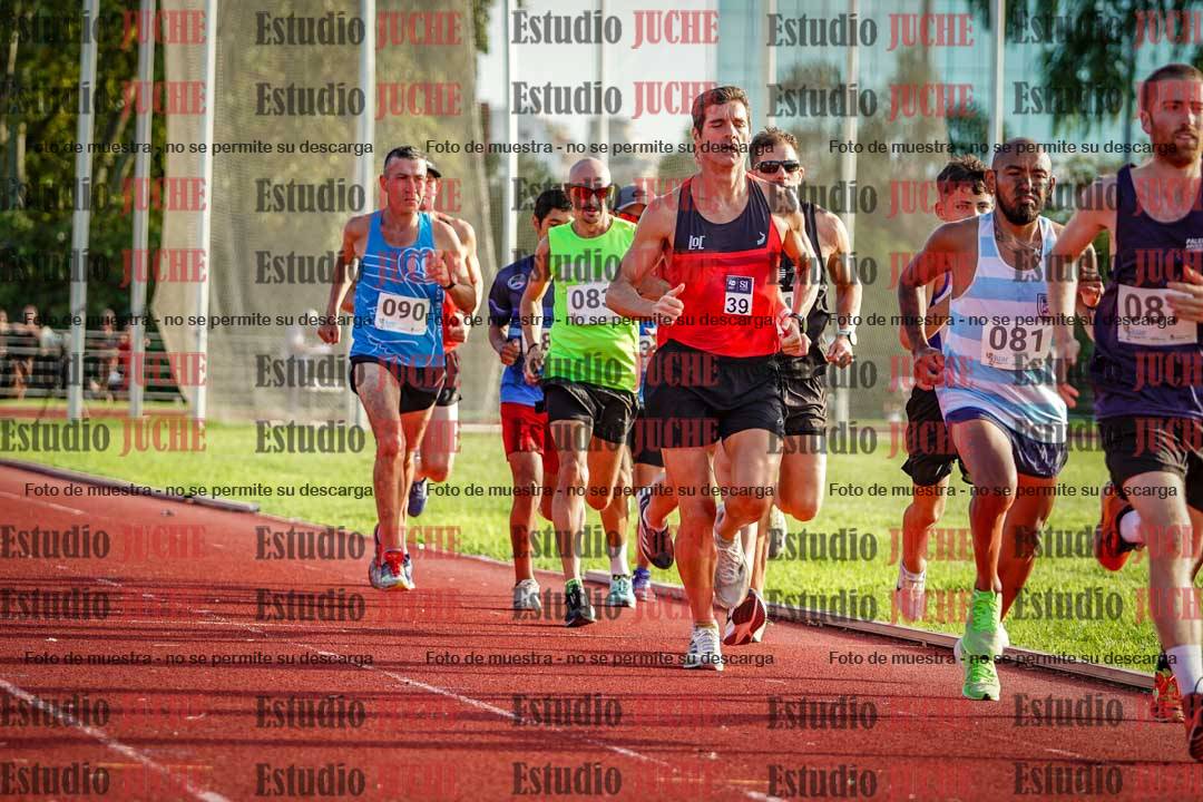 Fotos de los 1500 m llanos de varones