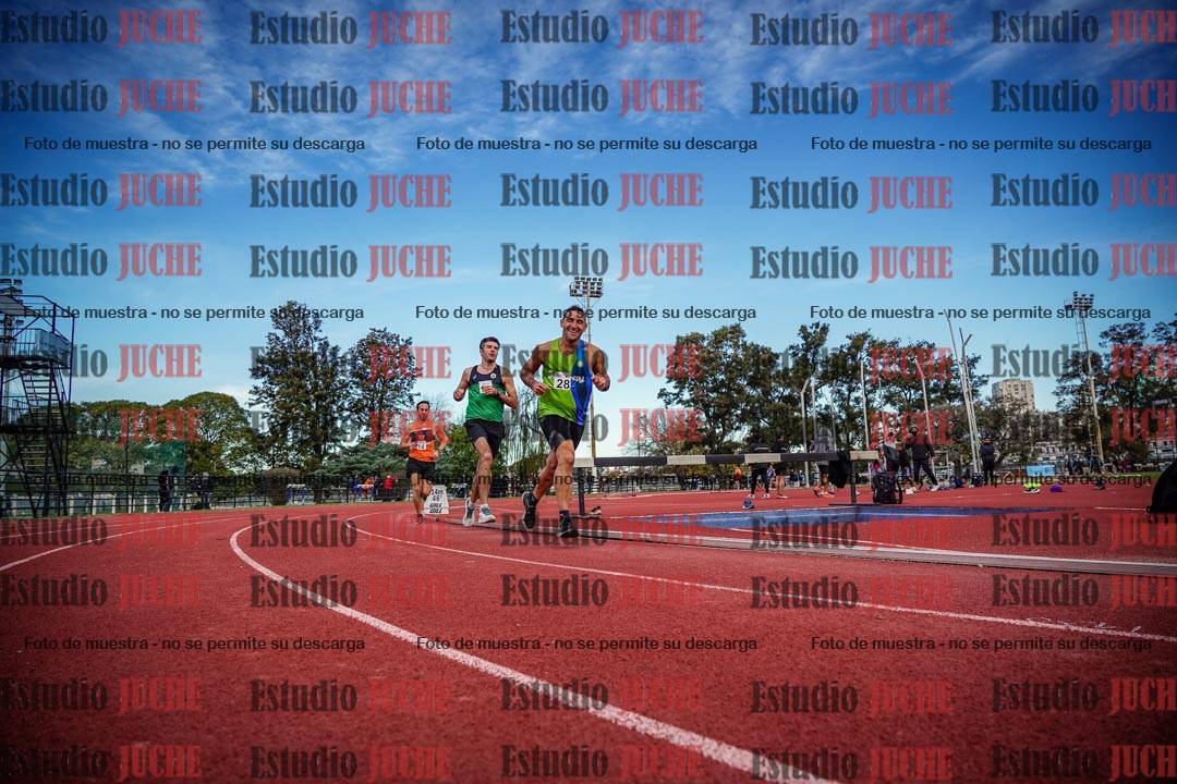 Fotos de los 3000 m llanos de varones