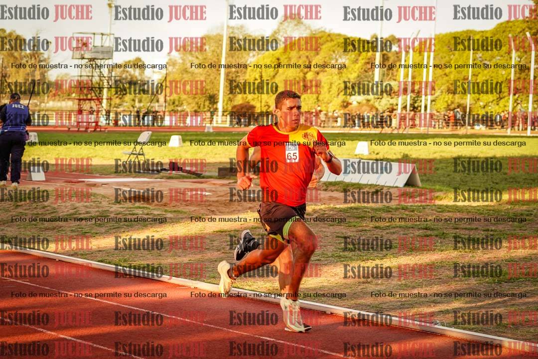 Fotos de los 3000 m llanos de varones