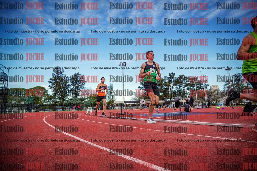 Fotos de los 3000 m llanos de varones