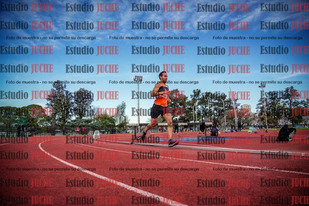 Fotos de los 3000 m llanos de varones