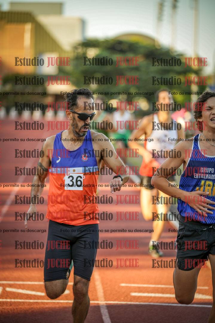 Fotos de los 3000 m llanos de varones