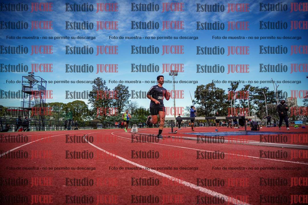 Fotos de los 3000 m llanos de varones