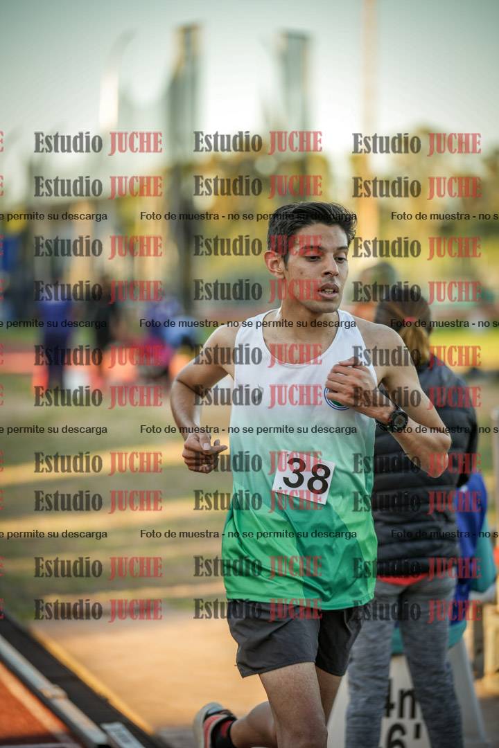 Fotos de los 3000 m llanos de varones