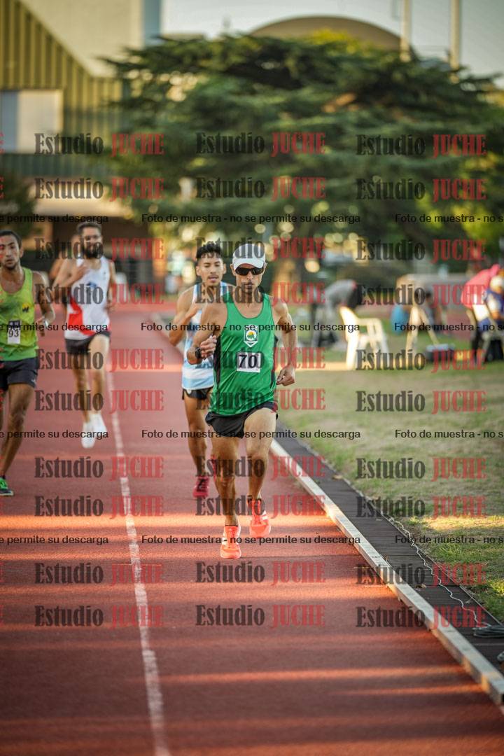 Fotos de los 3000 m llanos de varones