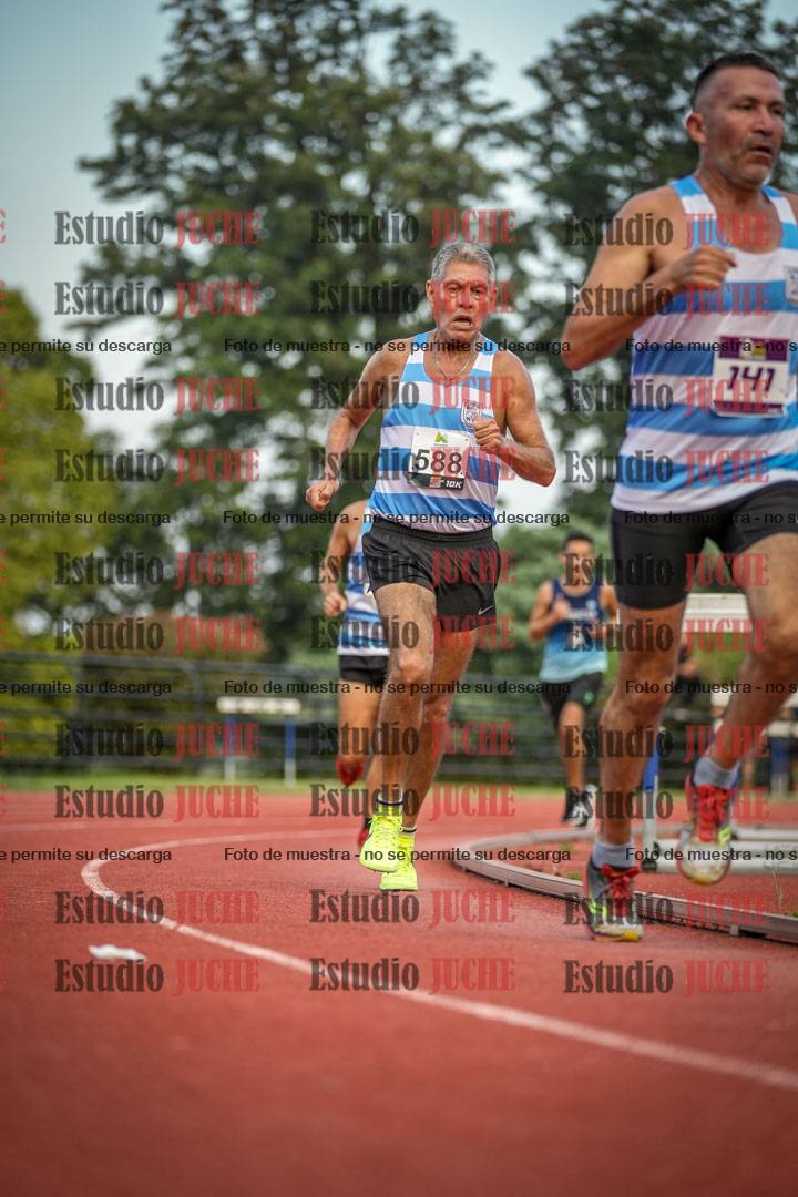 Fotos de los 3000 m llanos de varones