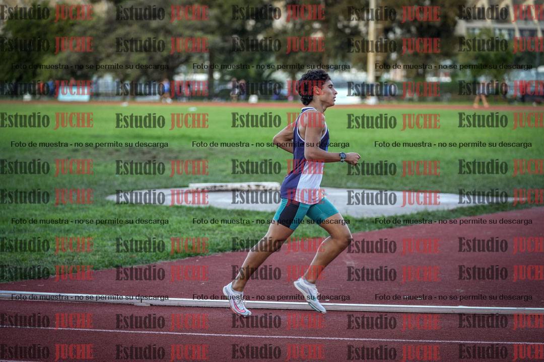Fotos de los 1500 m llanos de varones