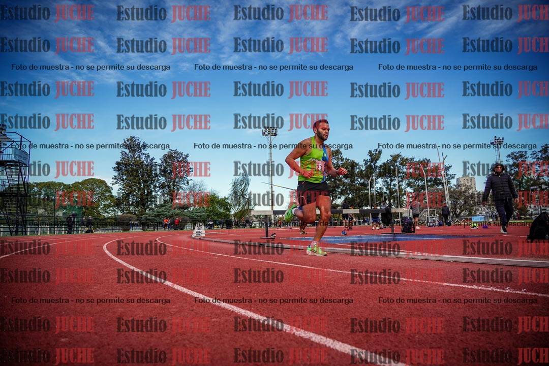 Fotos de los 3000 m llanos de varones