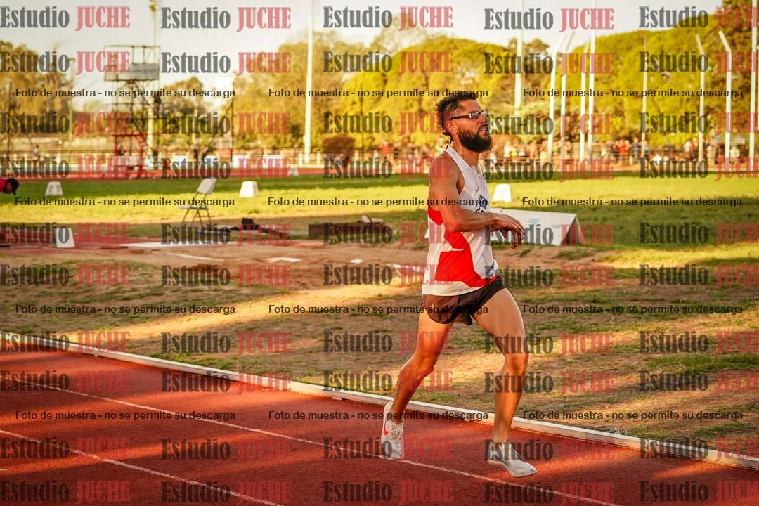 Fotos de los 3000 m llanos de varones