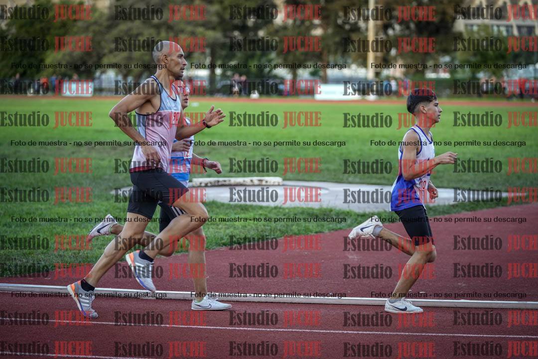 Fotos de los 1500 m llanos de varones