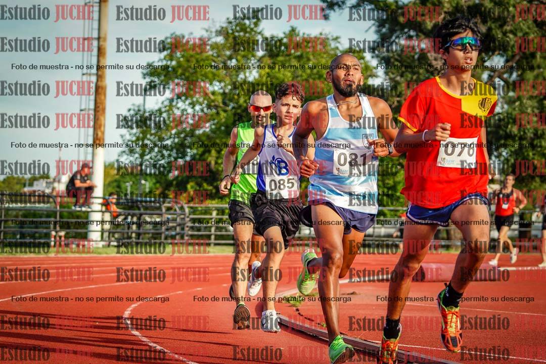Fotos de los 1500 m llanos de varones