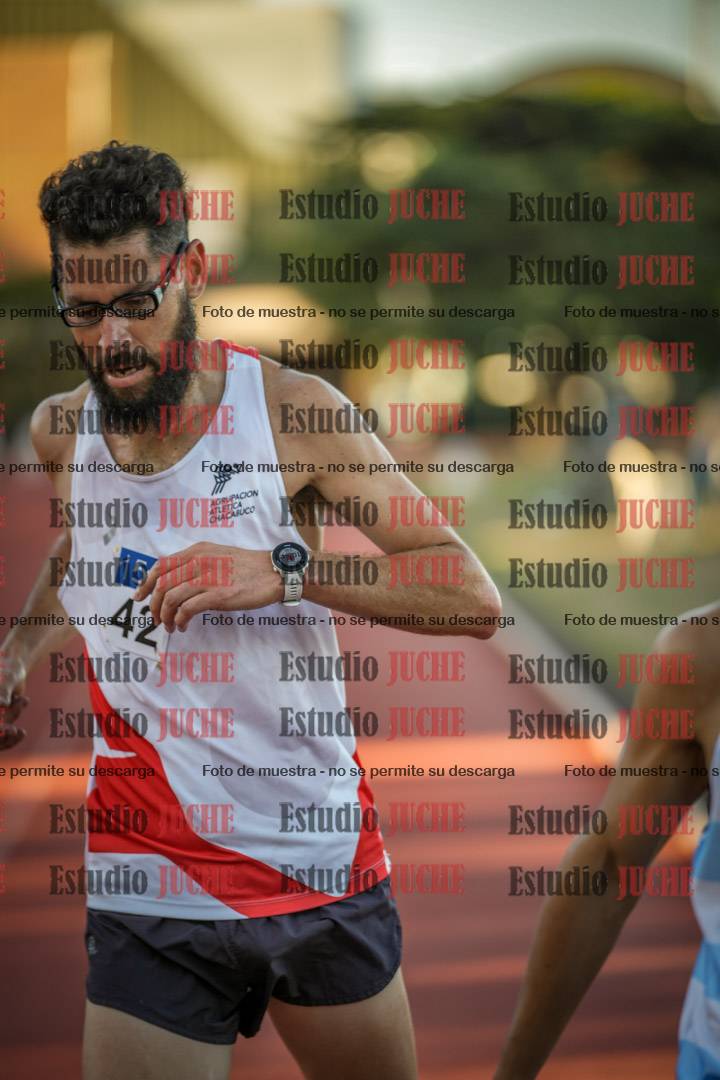 Fotos de los 3000 m llanos de varones