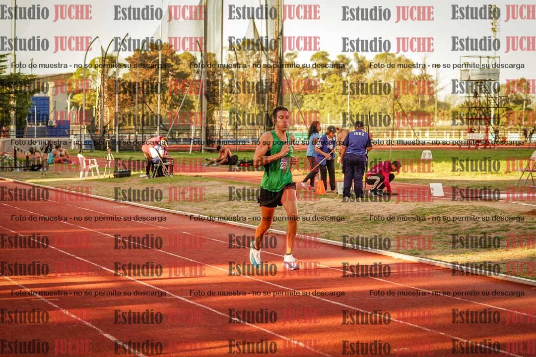 Fotos de los 3000 m llanos de varones