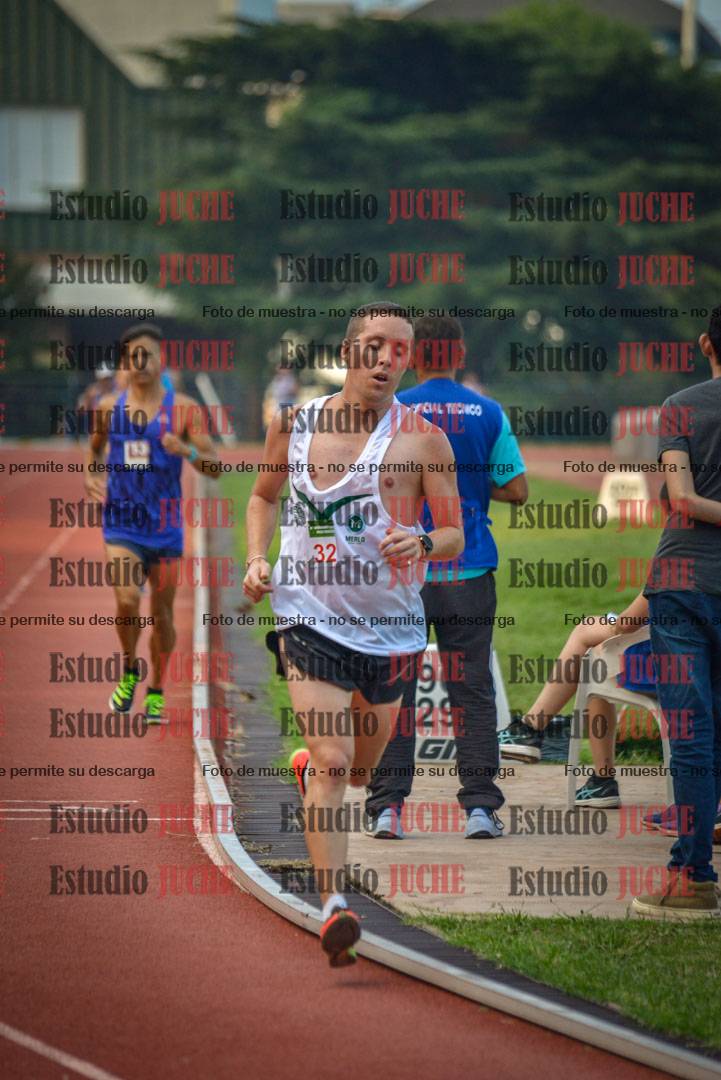 Fotos de los 3000 m llanos de varones