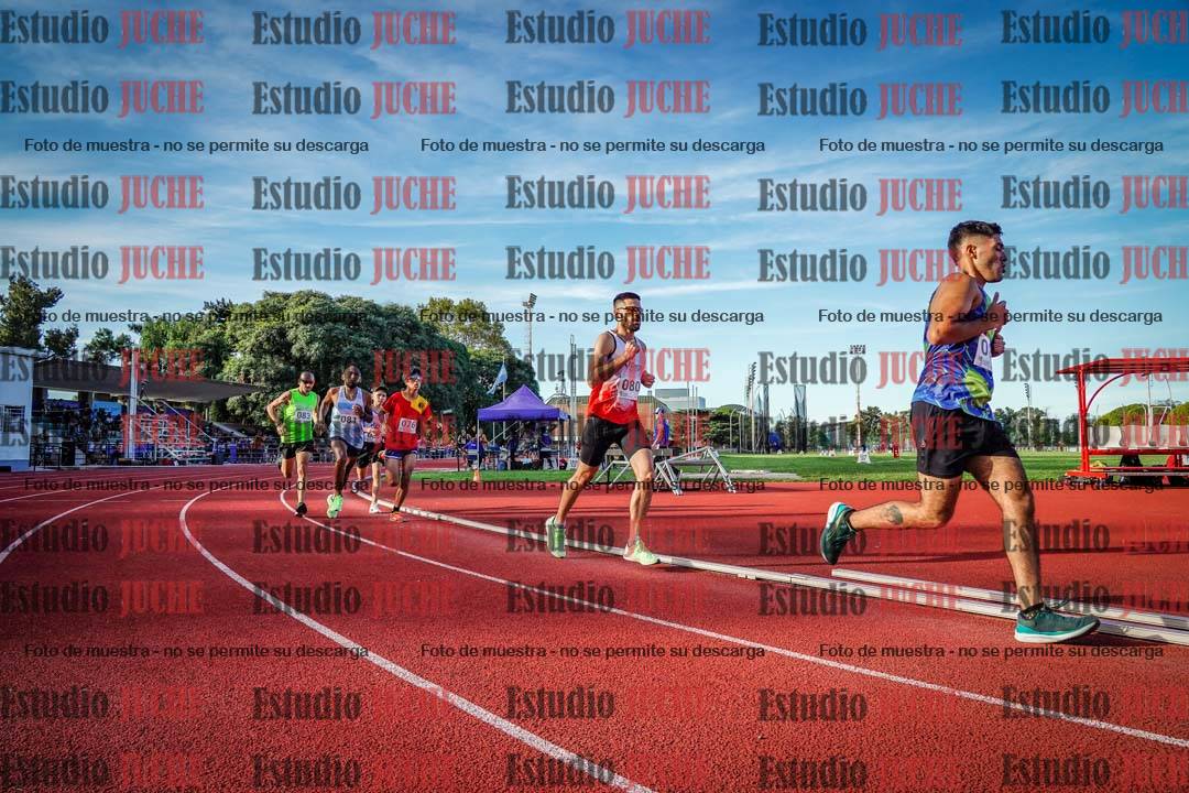 Fotos de los 1500 m llanos de varones
