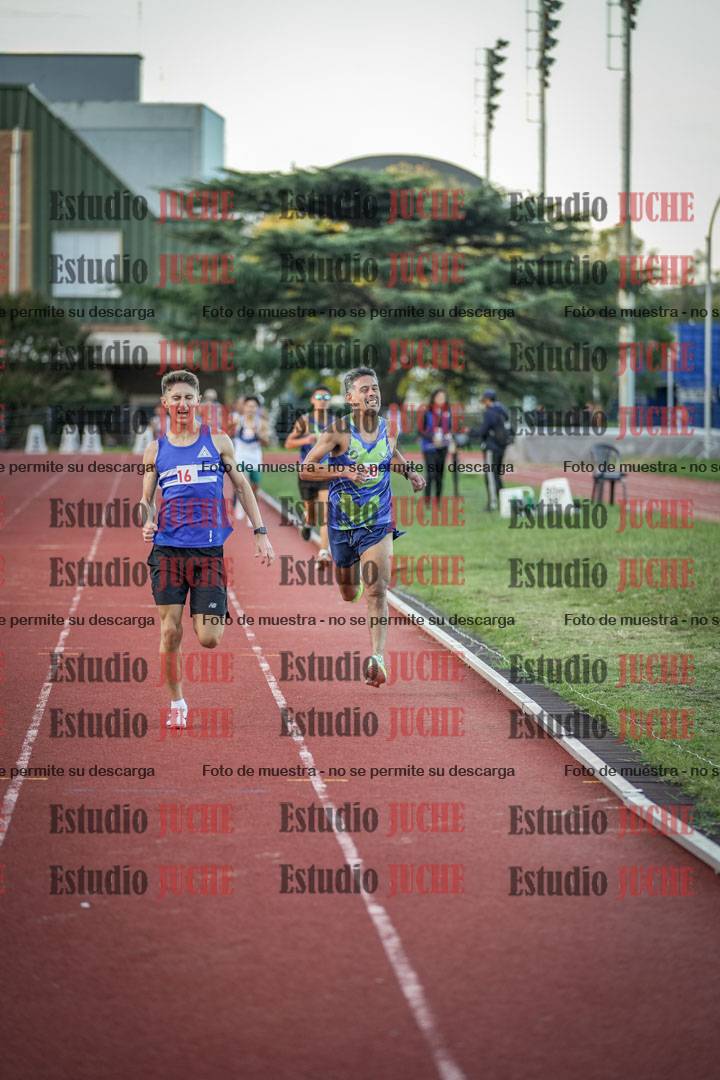Fotos de los 1500 m llanos de varones