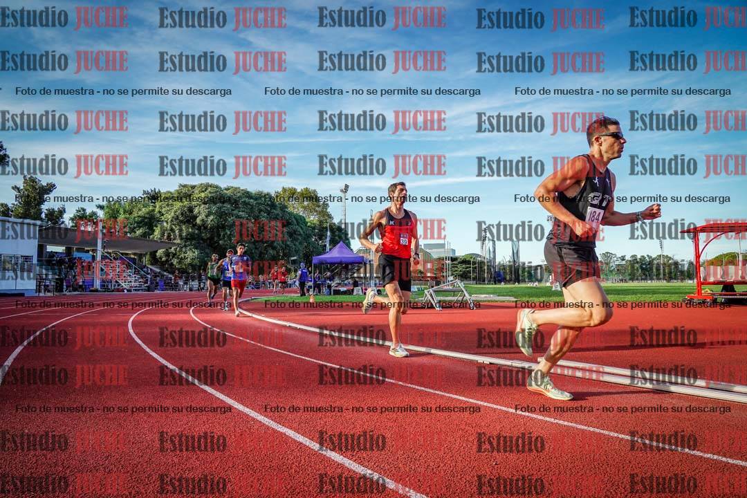 Fotos de los 1500 m llanos de varones