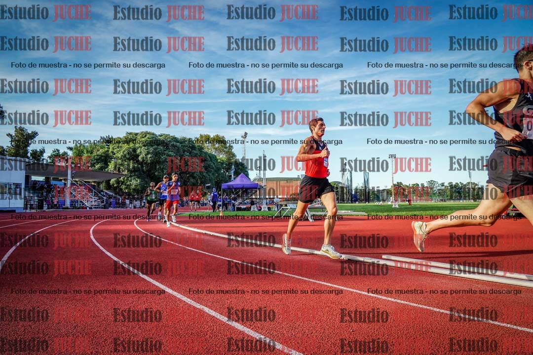 Fotos de los 1500 m llanos de varones