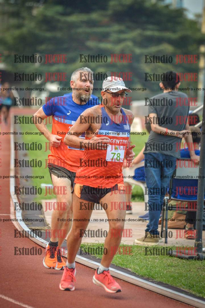 Fotos de los 3000 m llanos de varones