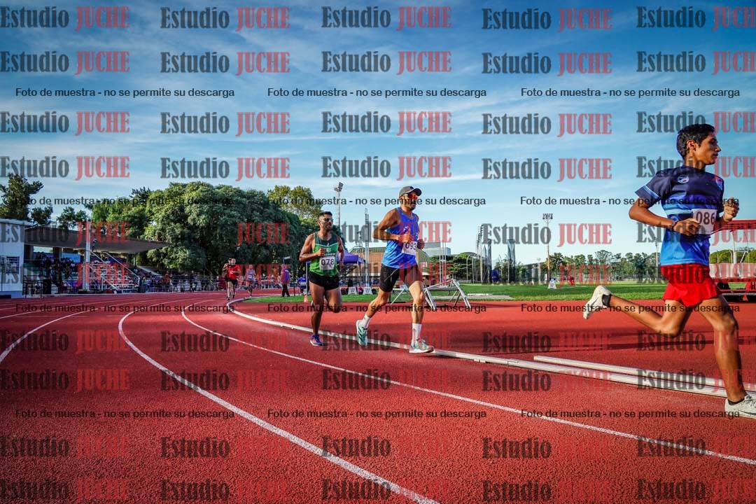 Fotos de los 1500 m llanos de varones