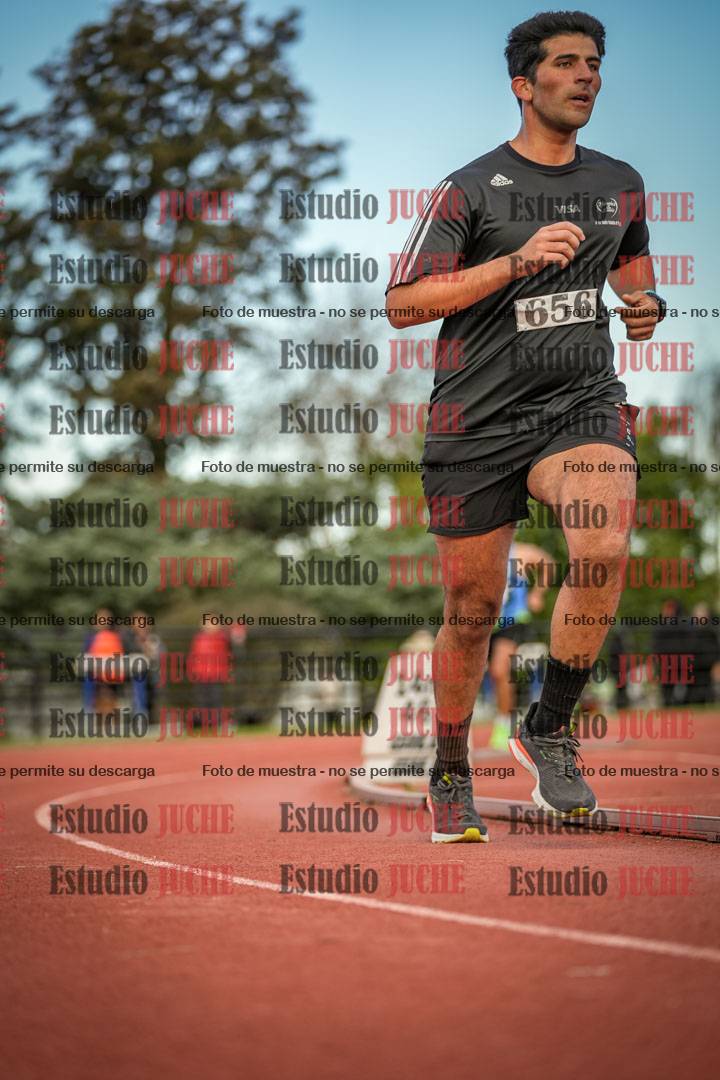 Fotos de los 3000 m llanos de varones