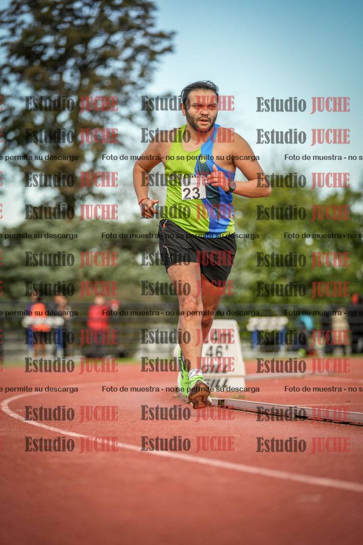 Fotos de los 3000 m llanos de varones