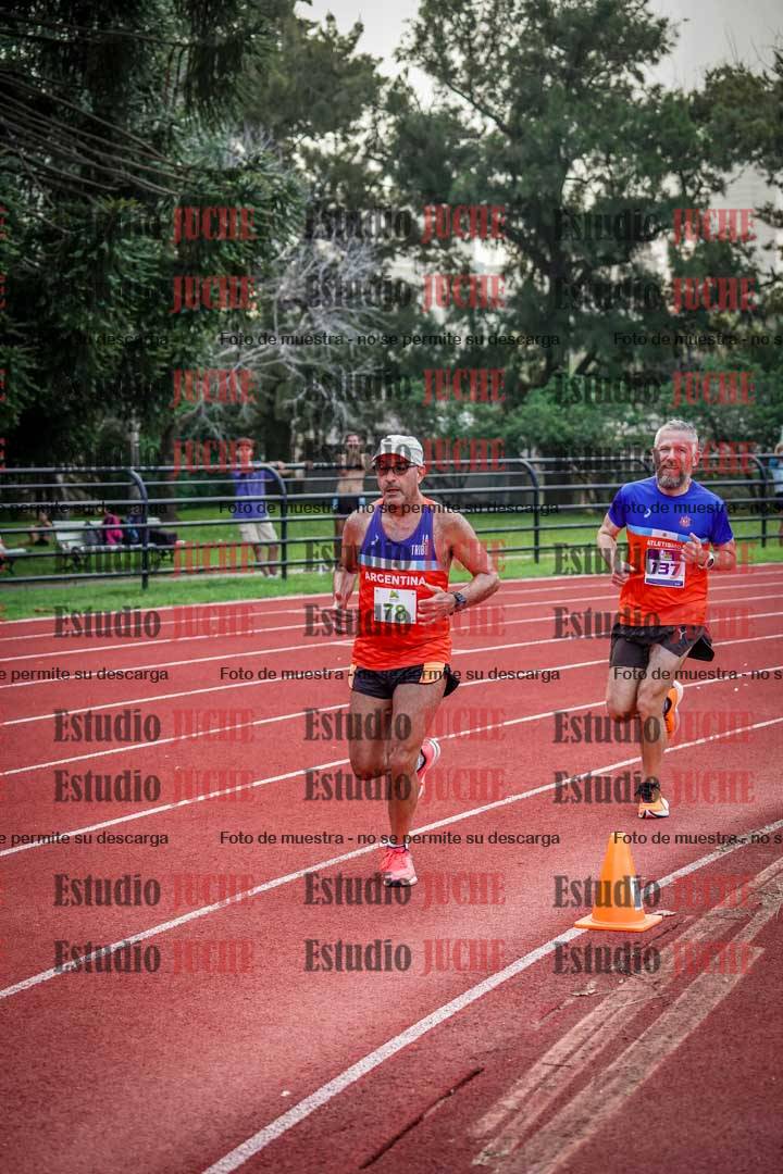 Fotos de los 3000 m llanos de varones