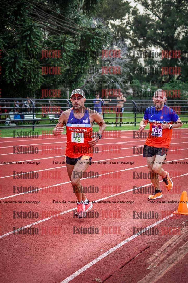 Fotos de los 3000 m llanos de varones