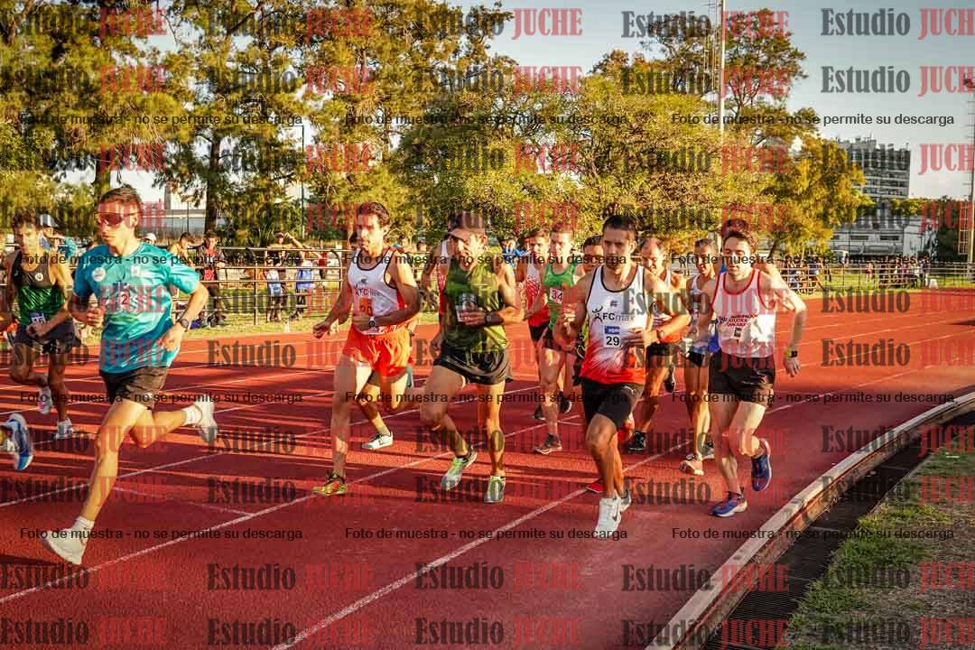 Fotos de los 3000 m llanos de varones