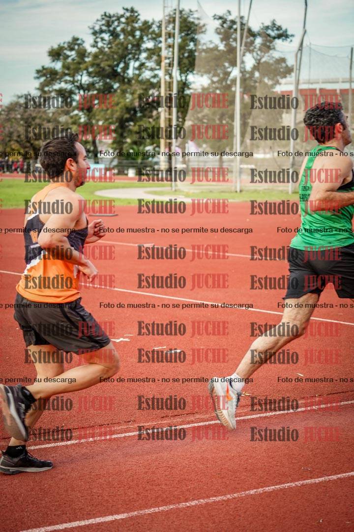 Fotos de los 3000 m llanos de varones