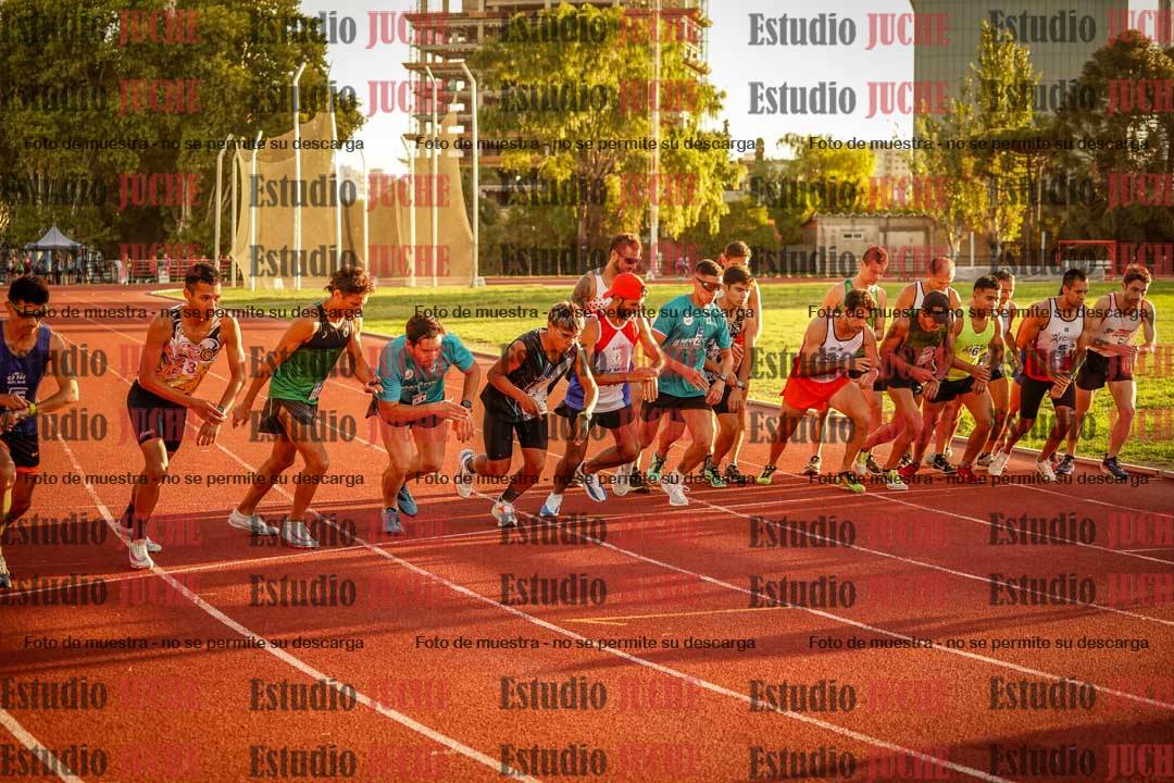 Fotos de los 3000 m llanos de varones
