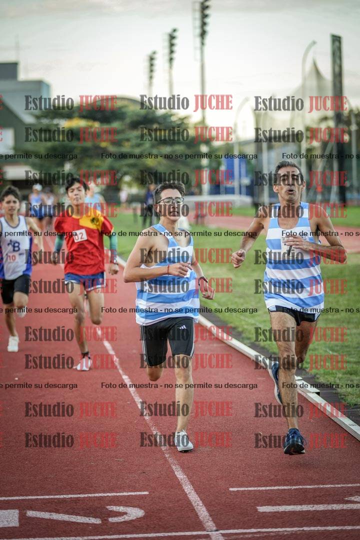 Fotos de los 1500 m llanos de varones