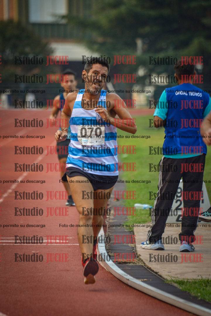 Fotos de los 3000 m llanos de varones