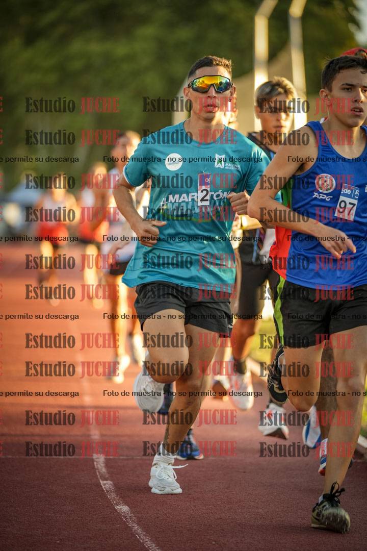 Fotos de los 3000 m llanos de varones