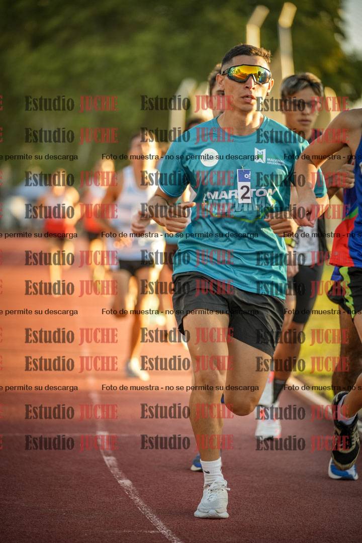 Fotos de los 3000 m llanos de varones