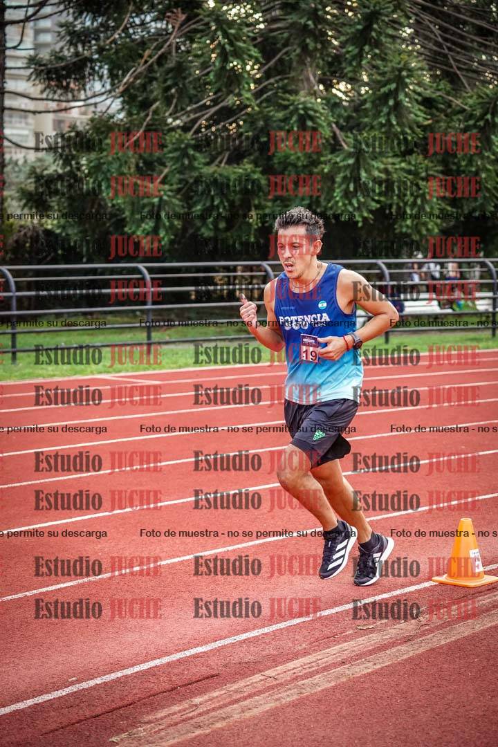Fotos de los 3000 m llanos de varones