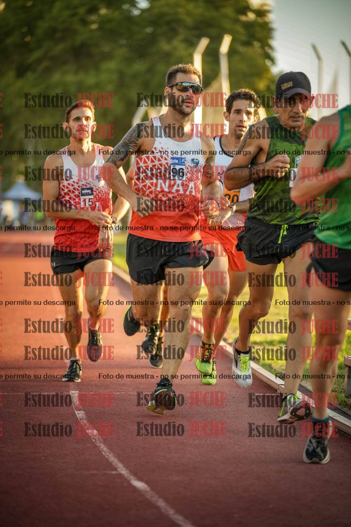 Fotos de los 3000 m llanos de varones